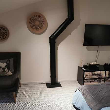 Au Domaine De Gigie Bed & Breakfast Chervettes ห้อง รูปภาพ