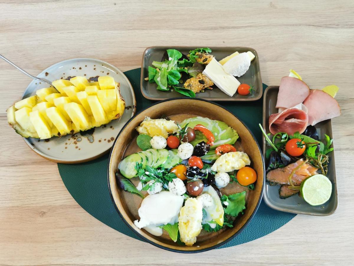 Au Domaine De Gigie Bed & Breakfast Chervettes ภายนอก รูปภาพ