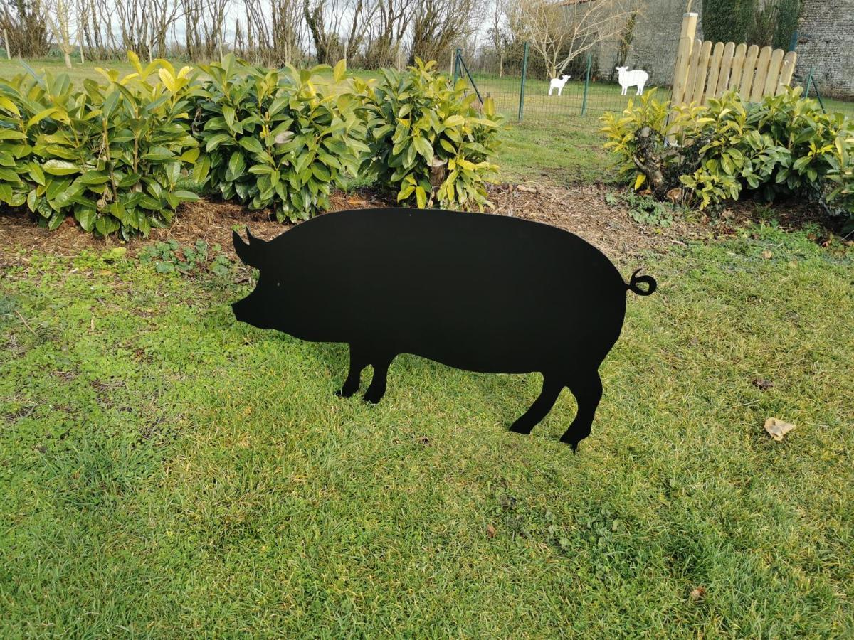 Au Domaine De Gigie Bed & Breakfast Chervettes ภายนอก รูปภาพ