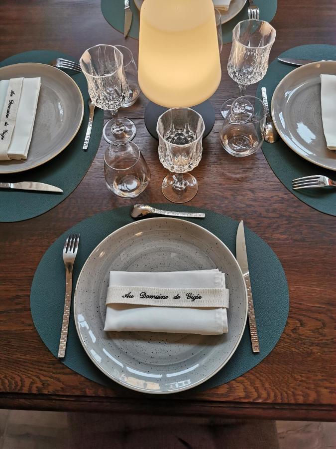Au Domaine De Gigie Bed & Breakfast Chervettes ภายนอก รูปภาพ