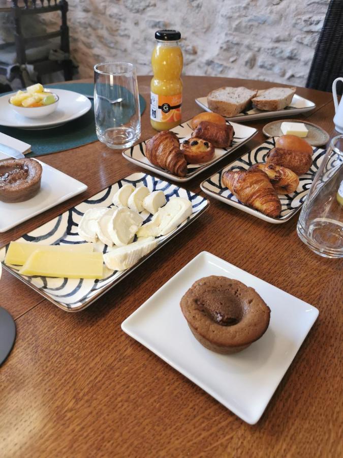 Au Domaine De Gigie Bed & Breakfast Chervettes ภายนอก รูปภาพ