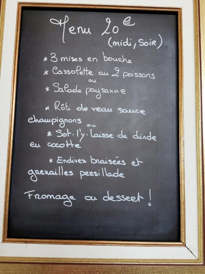Au Domaine De Gigie Bed & Breakfast Chervettes ภายนอก รูปภาพ